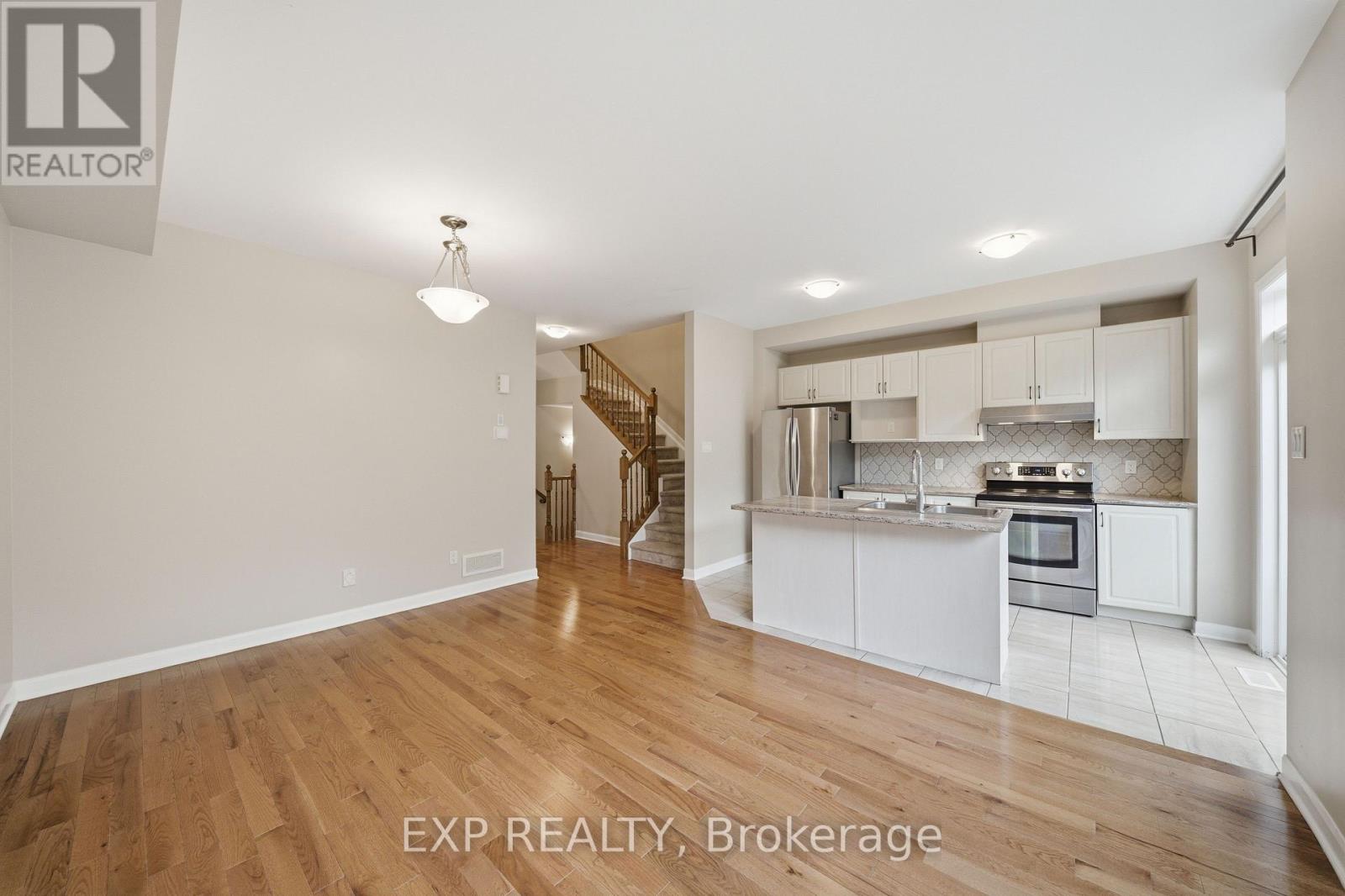 222 Geyser Place, Ottawa, Ontario  K2J 6P1 - Photo 7 - X13481476