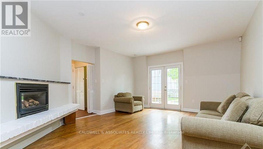 245 Mackay St Street, Ottawa, Ontario  K1M 2B6 - Photo 11 - X13481704