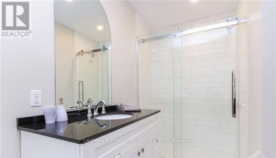 245 Mackay St Street, Ottawa, Ontario  K1M 2B6 - Photo 22 - X13481704