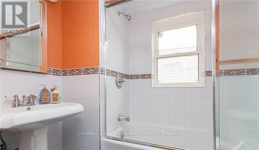 245 Mackay St Street, Ottawa, Ontario  K1M 2B6 - Photo 25 - X13481704