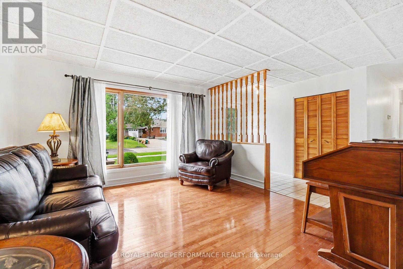 1599 Maxime Street, Ottawa, Ontario  K1B 3K9 - Photo 6 - X13481706