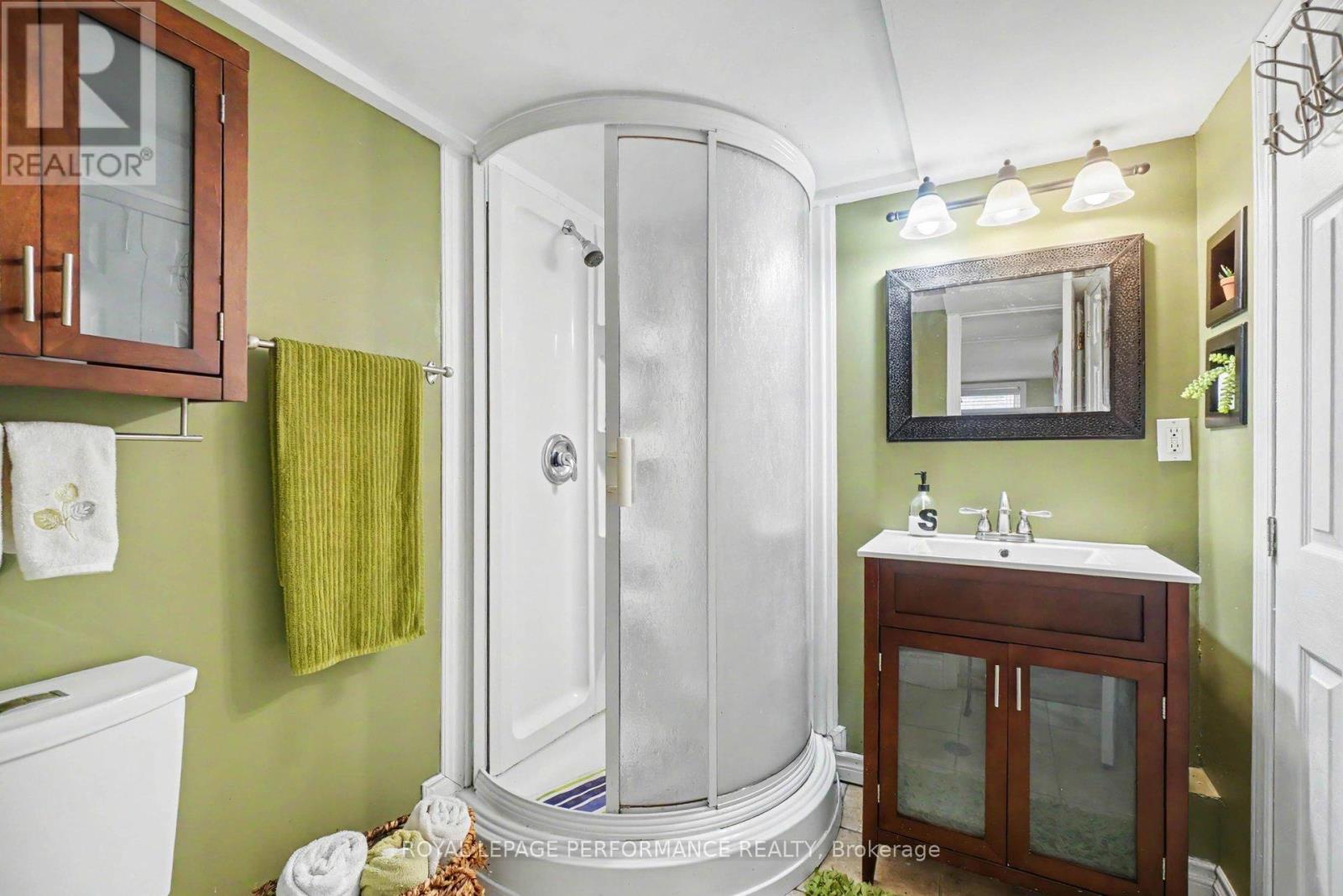1497 Blackheath Street, Ottawa, Ontario  K1E 1K6 - Photo 20 - X13481754