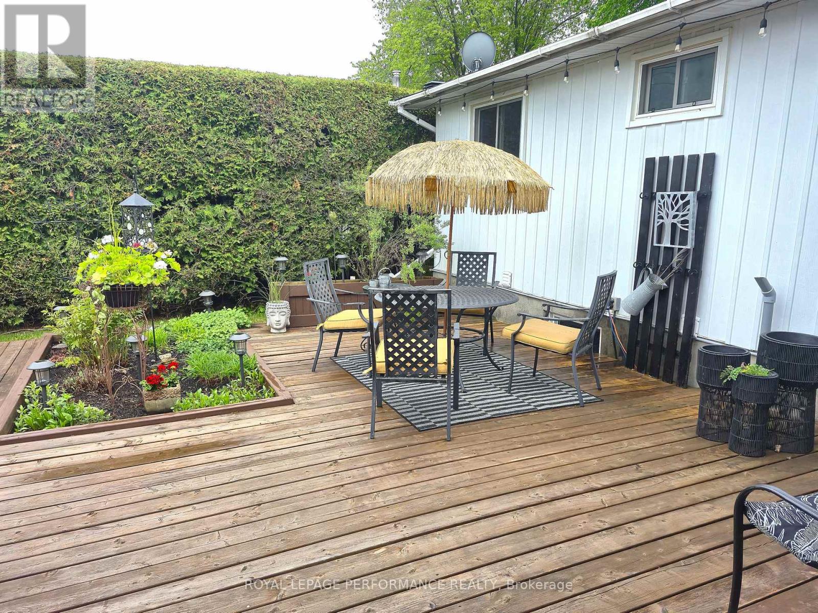 1497 Blackheath Street, Ottawa, Ontario  K1E 1K6 - Photo 28 - X13481754