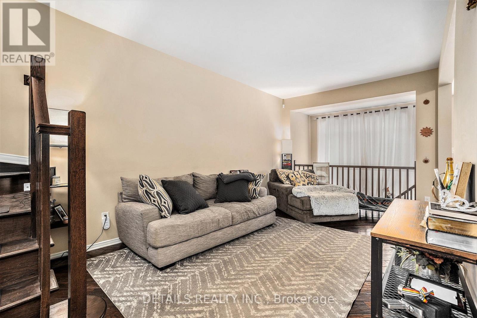 107 Lochnaw Private, Ottawa, Ontario  K2J 0Z5 - Photo 3 - X13481768