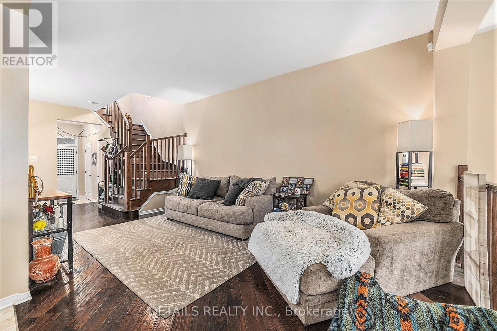 107 Lochnaw Private, Ottawa, Ontario  K2J 0Z5 - Photo 4 - X13481768