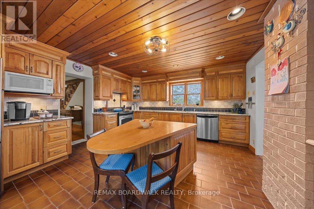 2464 Scrivens Drive, Ottawa, Ontario  K0A 2P0 - Photo 14 - X13481800
