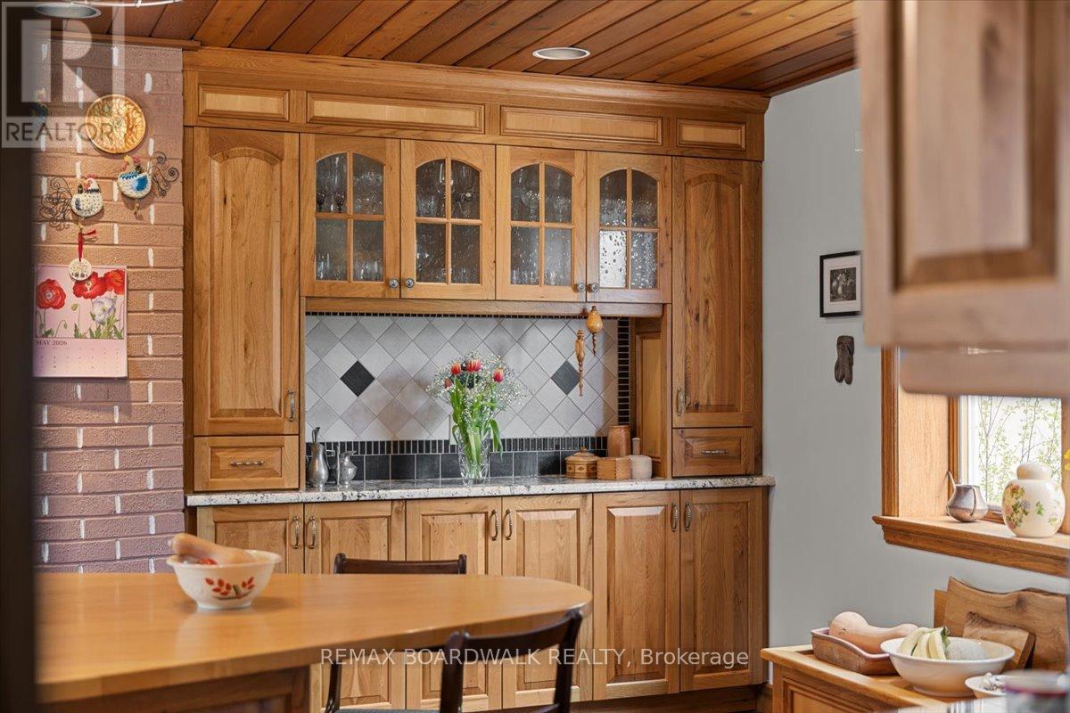 2464 Scrivens Drive, Ottawa, Ontario  K0A 2P0 - Photo 15 - X13481800