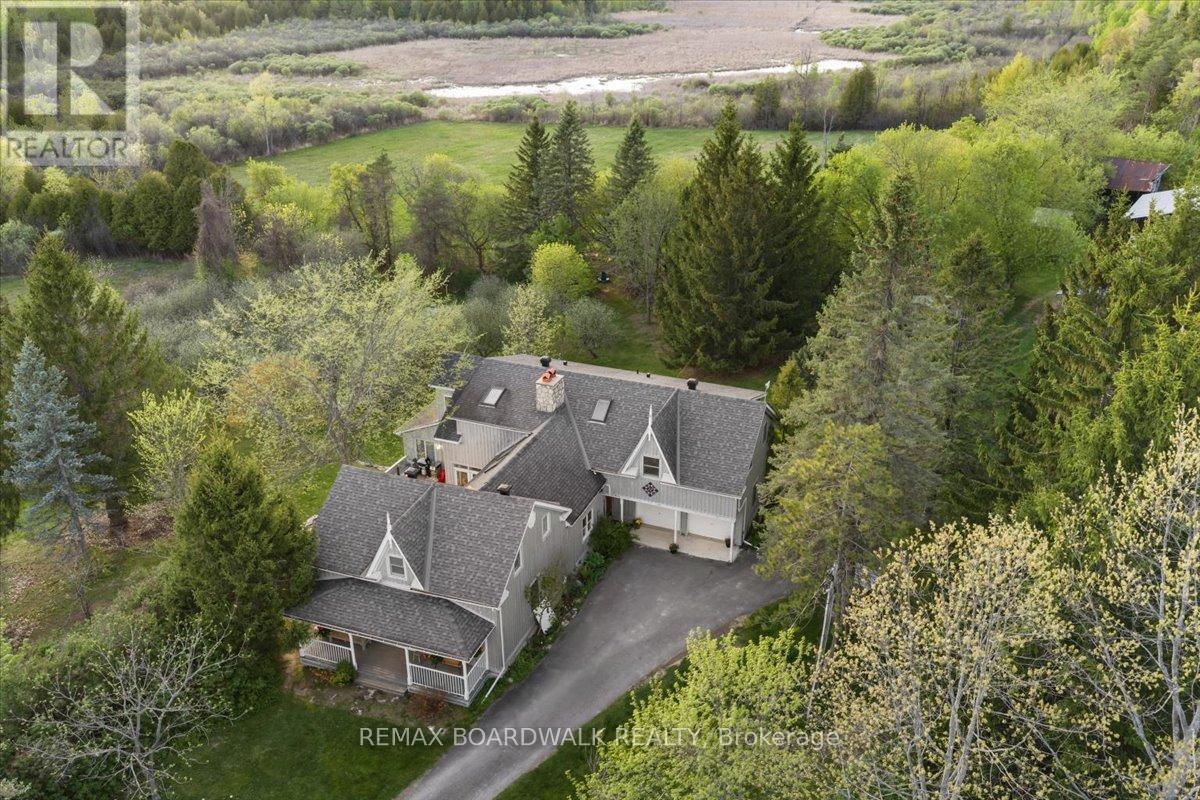 2464 Scrivens Drive, Ottawa, Ontario  K0A 2P0 - Photo 2 - X13481800