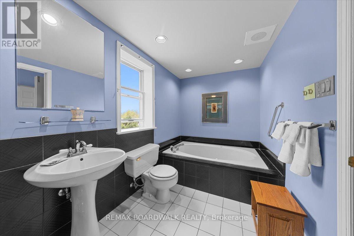 2464 Scrivens Drive, Ottawa, Ontario  K0A 2P0 - Photo 31 - X13481800