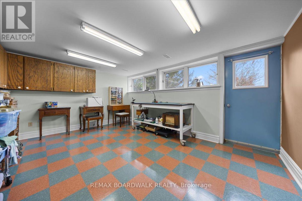 2464 Scrivens Drive, Ottawa, Ontario  K0A 2P0 - Photo 34 - X13481800