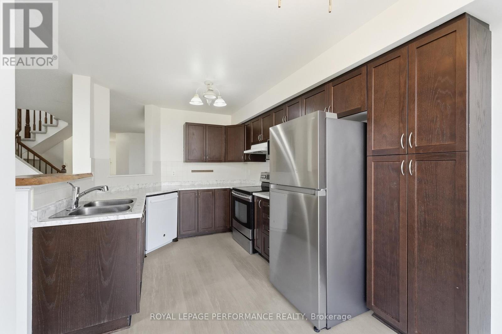 277 Rolling Meadow Crescent, Ottawa, Ontario  K1W 0A8 - Photo 12 - X13481812