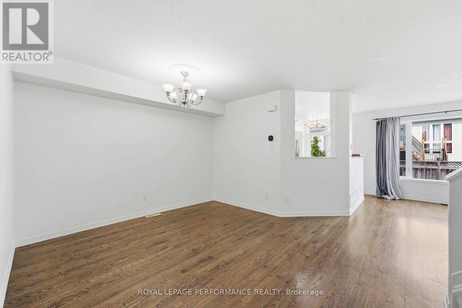 277 Rolling Meadow Crescent, Ottawa, Ontario  K1W 0A8 - Photo 5 - X13481812