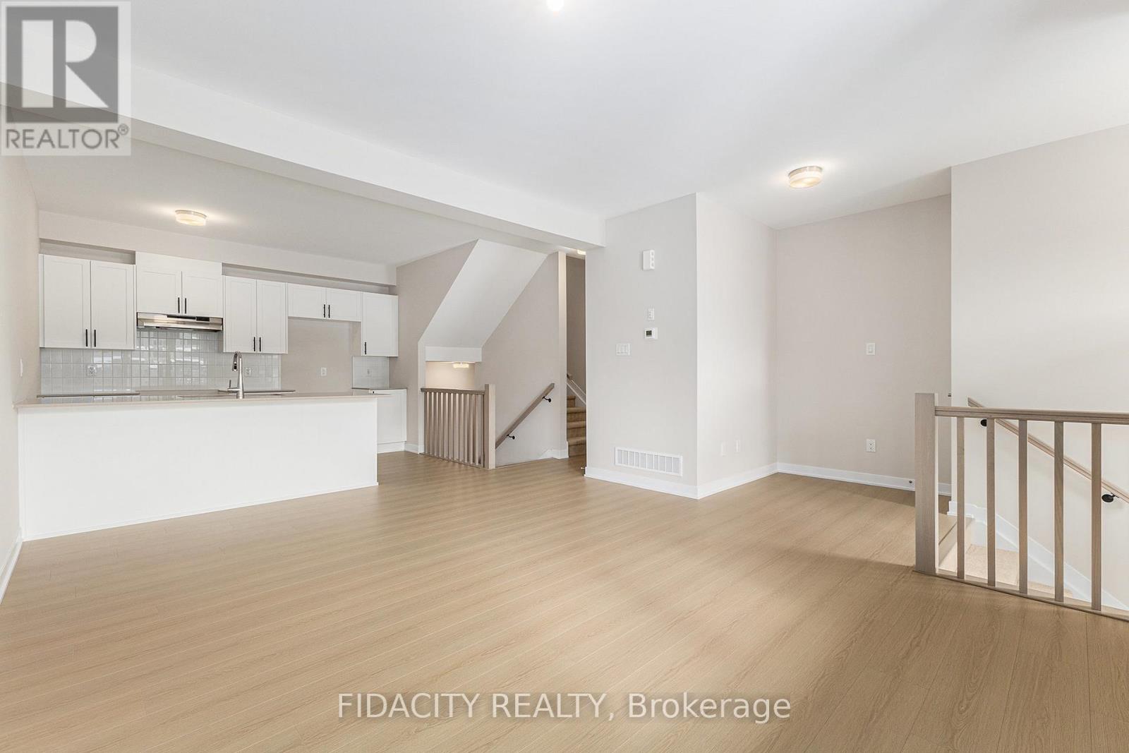 205 Beebalm Crescent, Ottawa, Ontario  K2J 7G9 - Photo 8 - X13481820