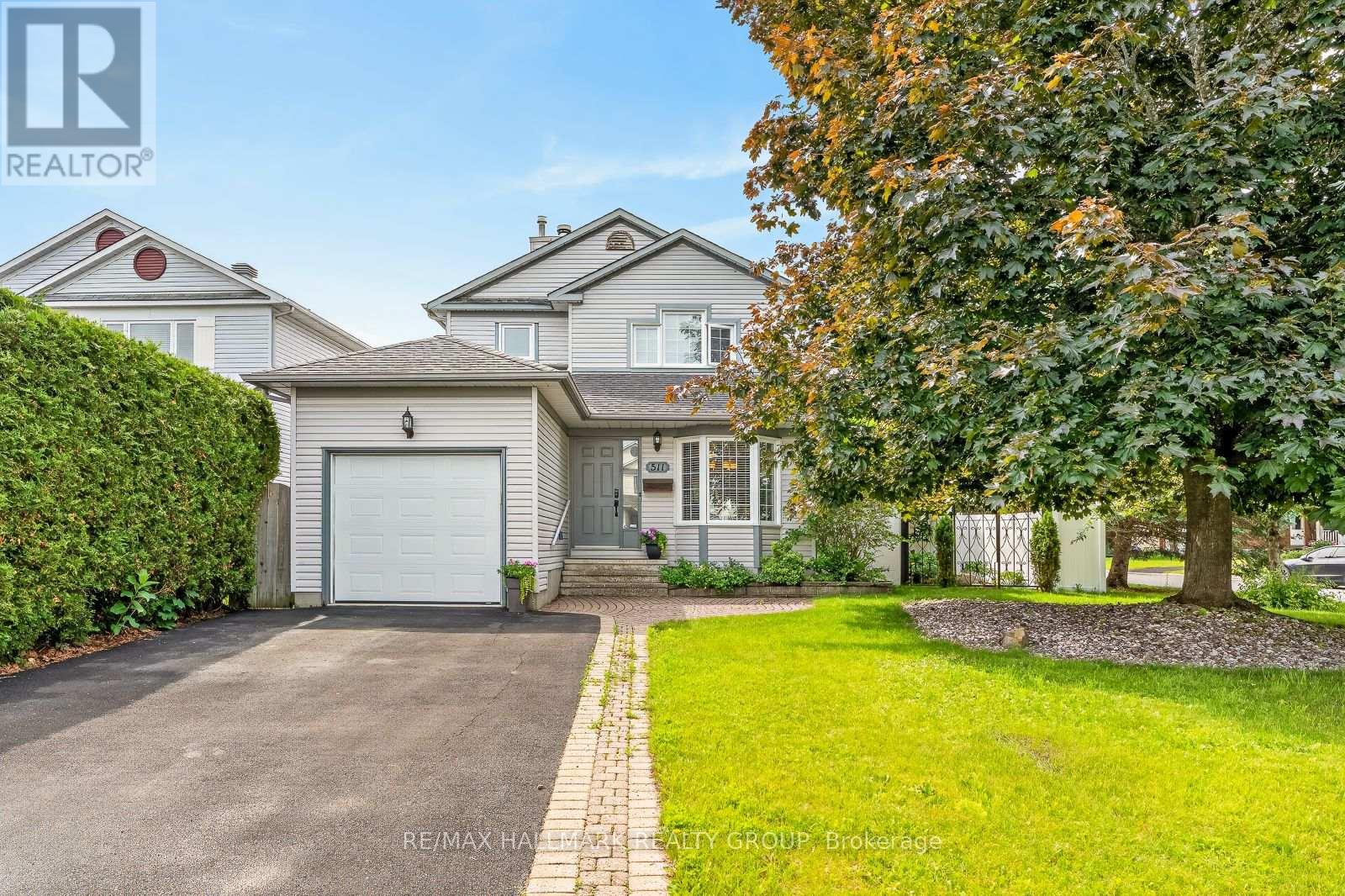 511 DEANCOURT CRESCENT, Ottawa, Ontario