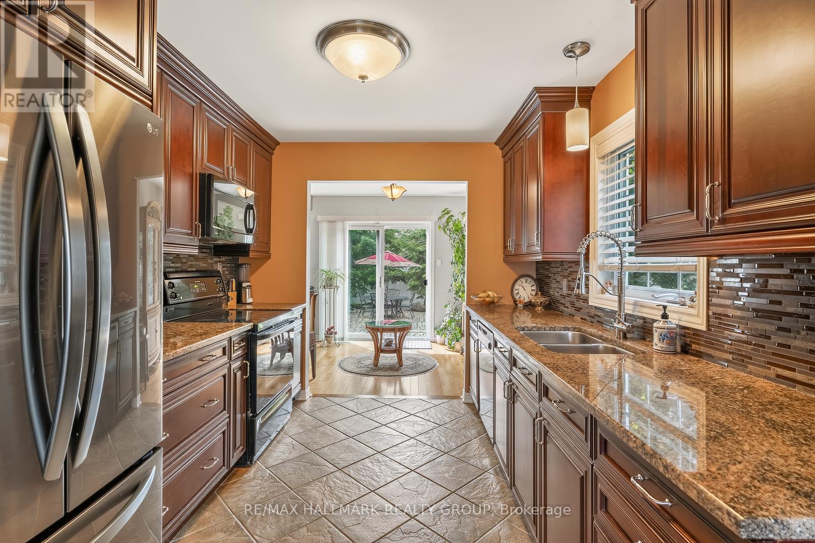 511 Deancourt Crescent, Ottawa, Ontario  K4A 3G4 - Photo 10 - X13482054