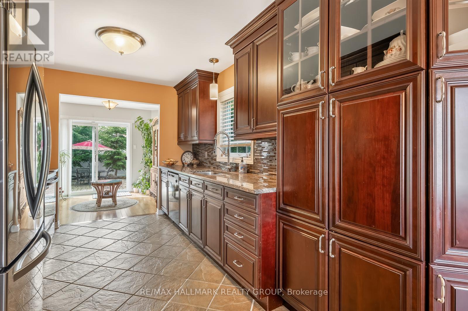 511 Deancourt Crescent, Ottawa, Ontario  K4A 3G4 - Photo 8 - X13482054
