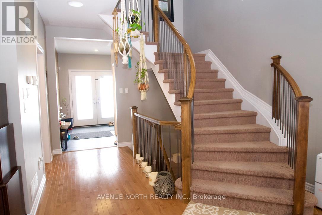 513 Egret Way, Ottawa, Ontario  K2C 3H2 - Photo 5 - X13482250