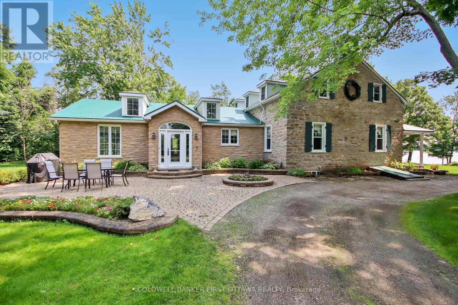 100 Loch End Road, Beckwith, Ontario  K7C 0S9 - Photo 1 - X13482430