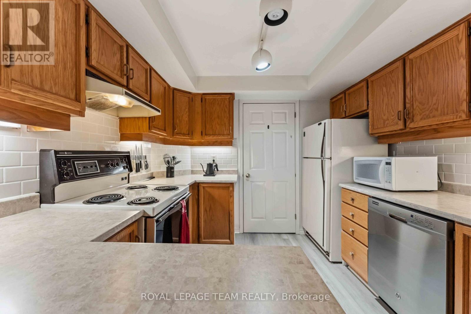 301 - 7 Kippewa Drive, Ottawa, Ontario  K1S 3G3 - Photo 20 - X13482486