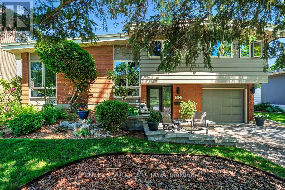 1131 Cameo Drive, Ottawa, Ontario  K2C 1Y6 - Photo 1 - X13482542