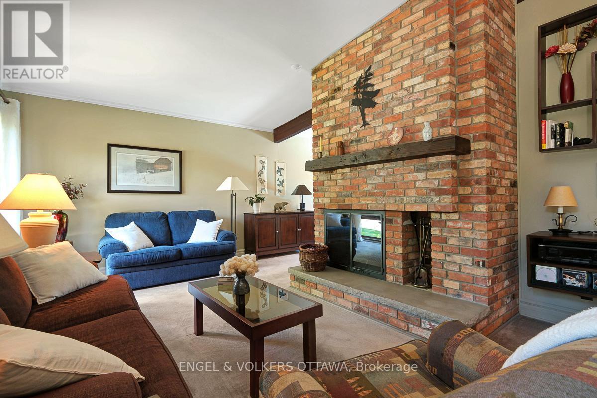 1131 Cameo Drive, Ottawa, Ontario  K2C 1Y6 - Photo 12 - X13482542