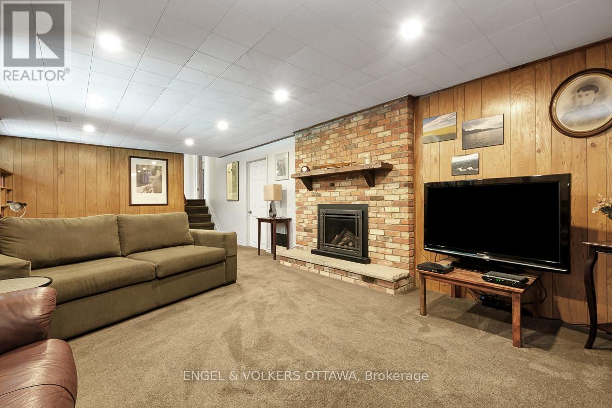 1131 Cameo Drive, Ottawa, Ontario  K2C 1Y6 - Photo 37 - X13482542