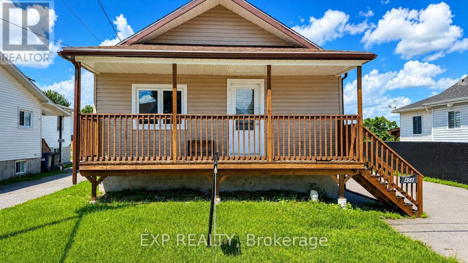 458 Catherine Street, Hawkesbury, Ontario  K6A 1Z9 - Photo 1 - X13482814