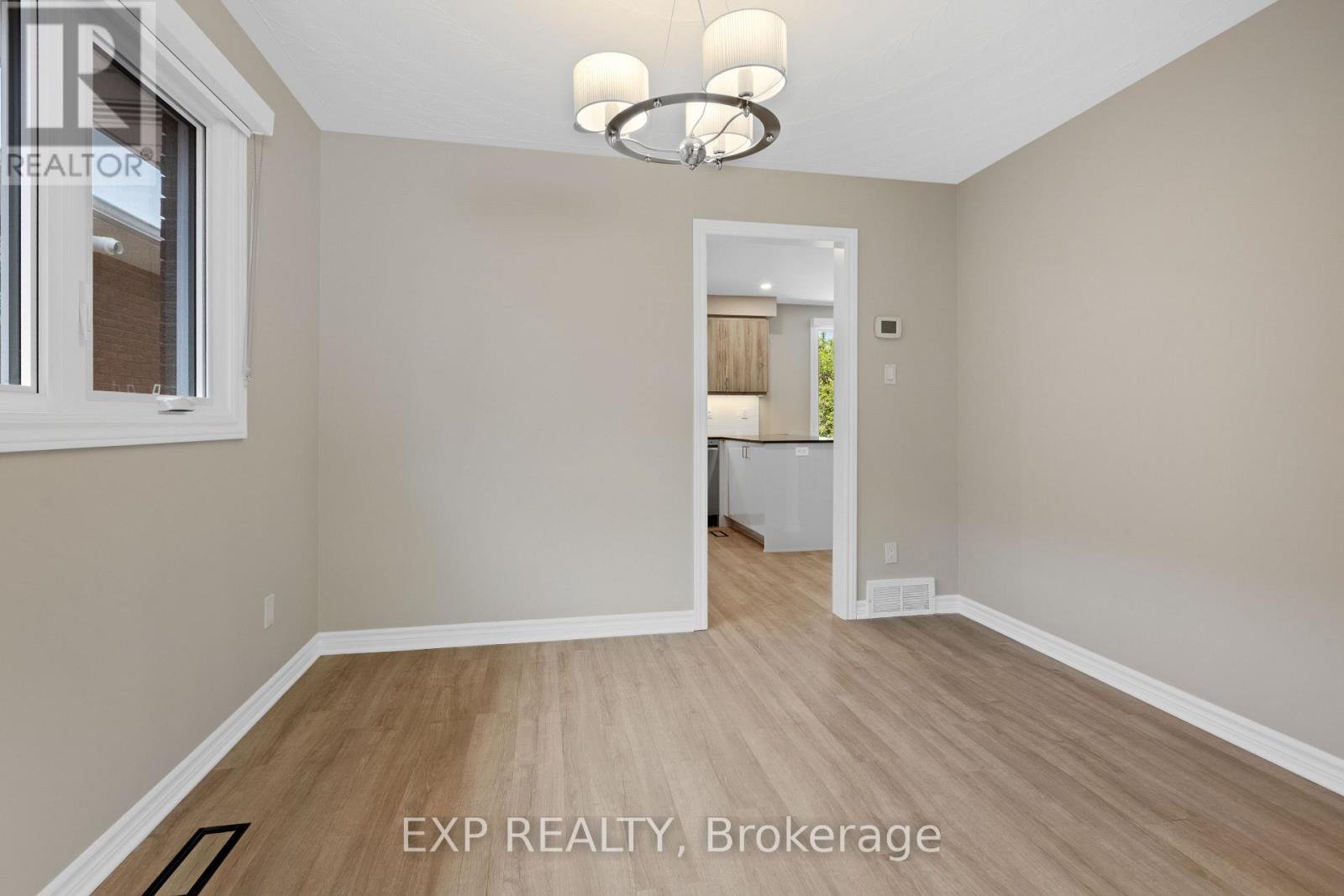 869 Maryland Avenue, Ottawa, Ontario  K2C 3L2 - Photo 15 - X13483004