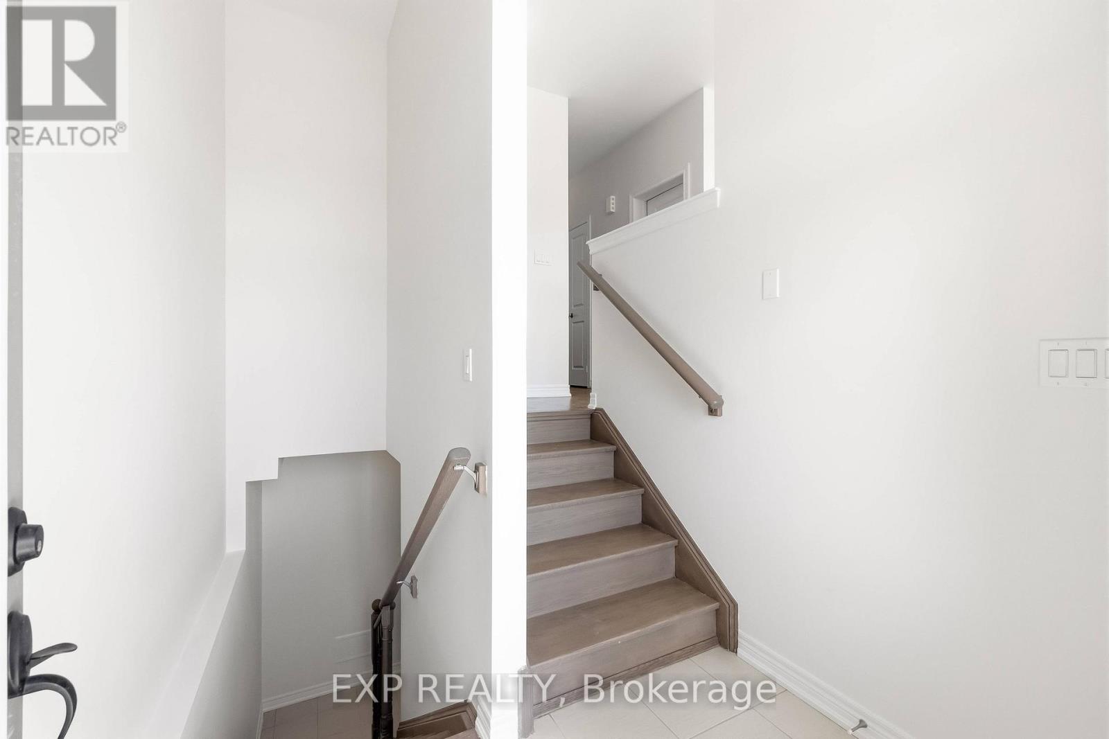 2964 Peter Matthews Drive, Pickering, Ontario  L1X 0R7 - Photo 5 - E13483090