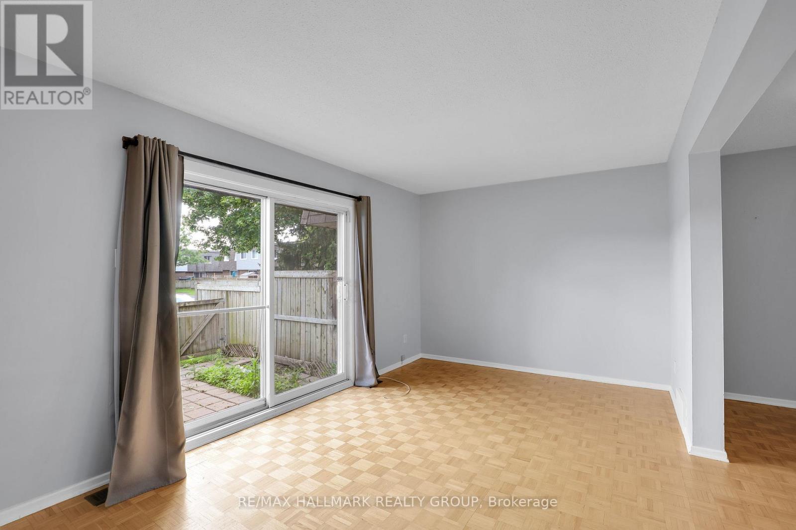 2912 Fairlea Crescent, Ottawa, Ontario  K1V 8T7 - Photo 10 - X13483336