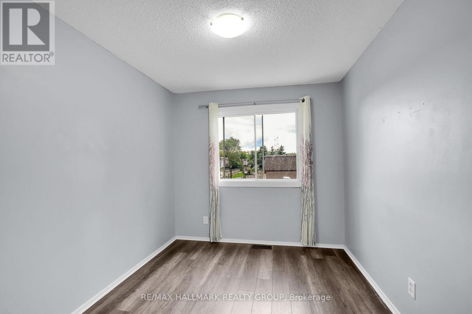 2912 Fairlea Crescent, Ottawa, Ontario  K1V 8T7 - Photo 15 - X13483336