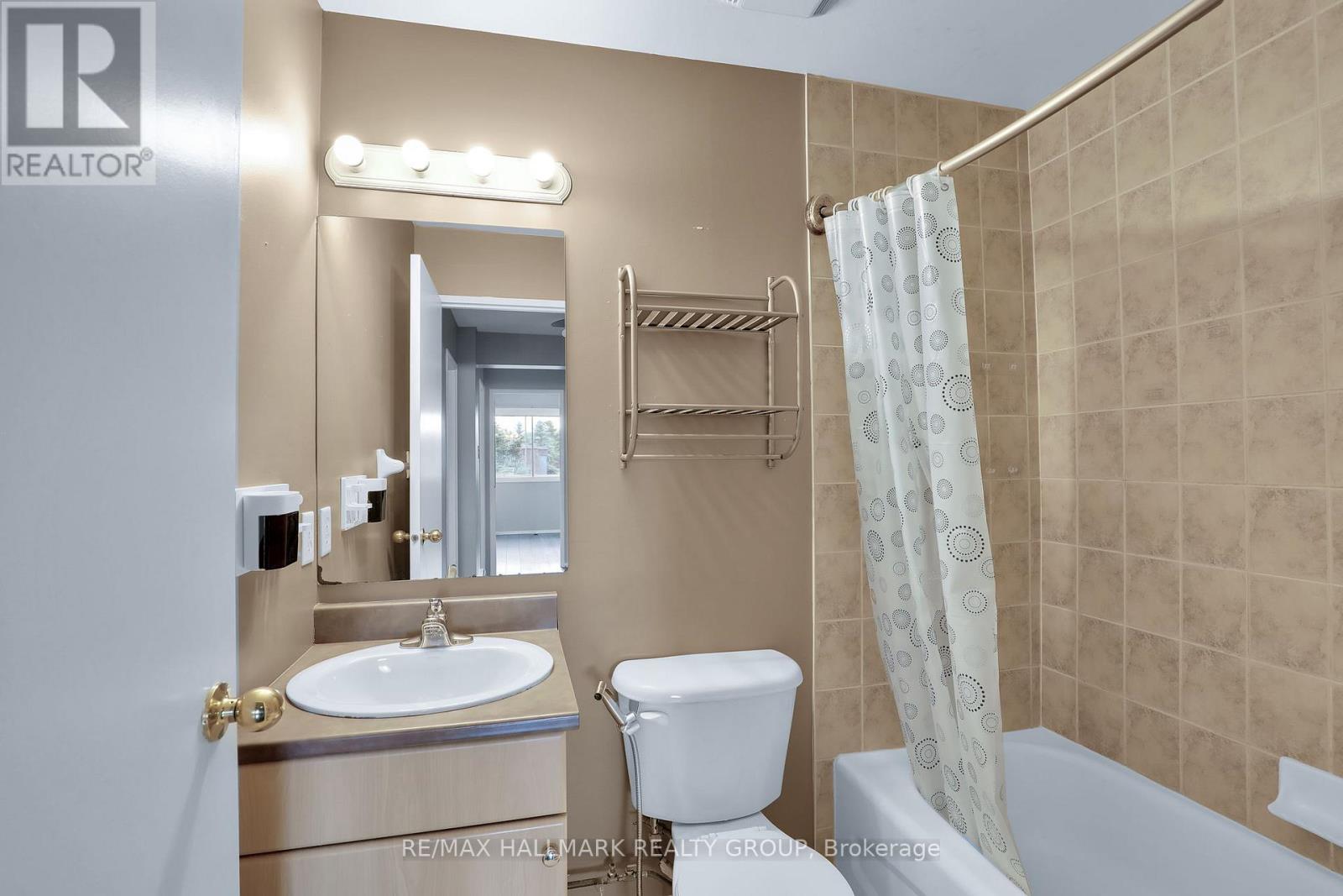 2912 Fairlea Crescent, Ottawa, Ontario  K1V 8T7 - Photo 26 - X13483336