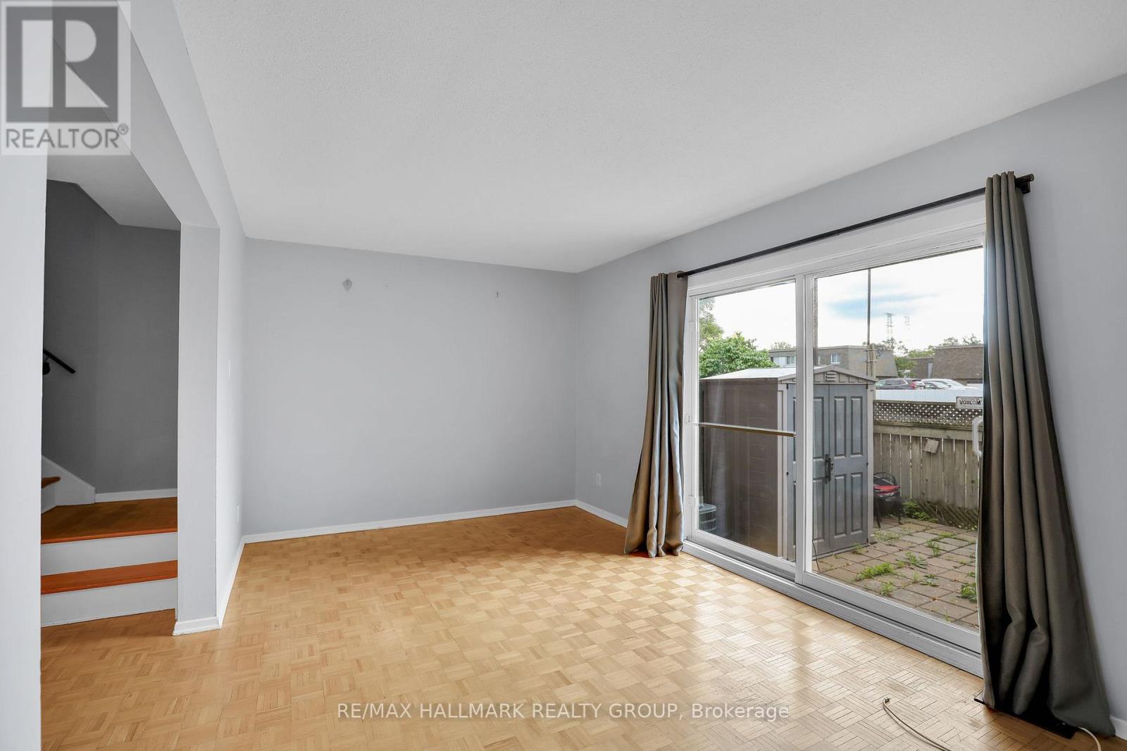 2912 Fairlea Crescent, Ottawa, Ontario  K1V 8T7 - Photo 7 - X13483336