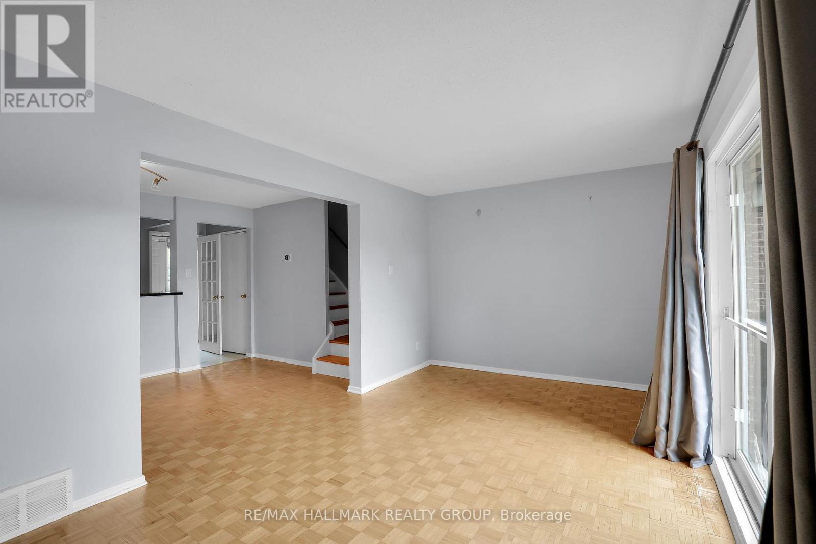 2912 Fairlea Crescent, Ottawa, Ontario  K1V 8T7 - Photo 8 - X13483336