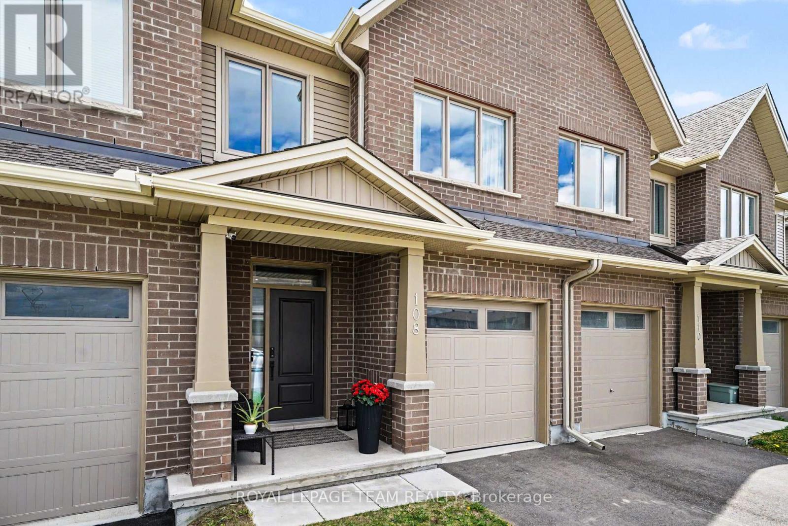 108 Jardiniere Street, Ottawa, Ontario  K2S 2K2 - Photo 3 - X13483488