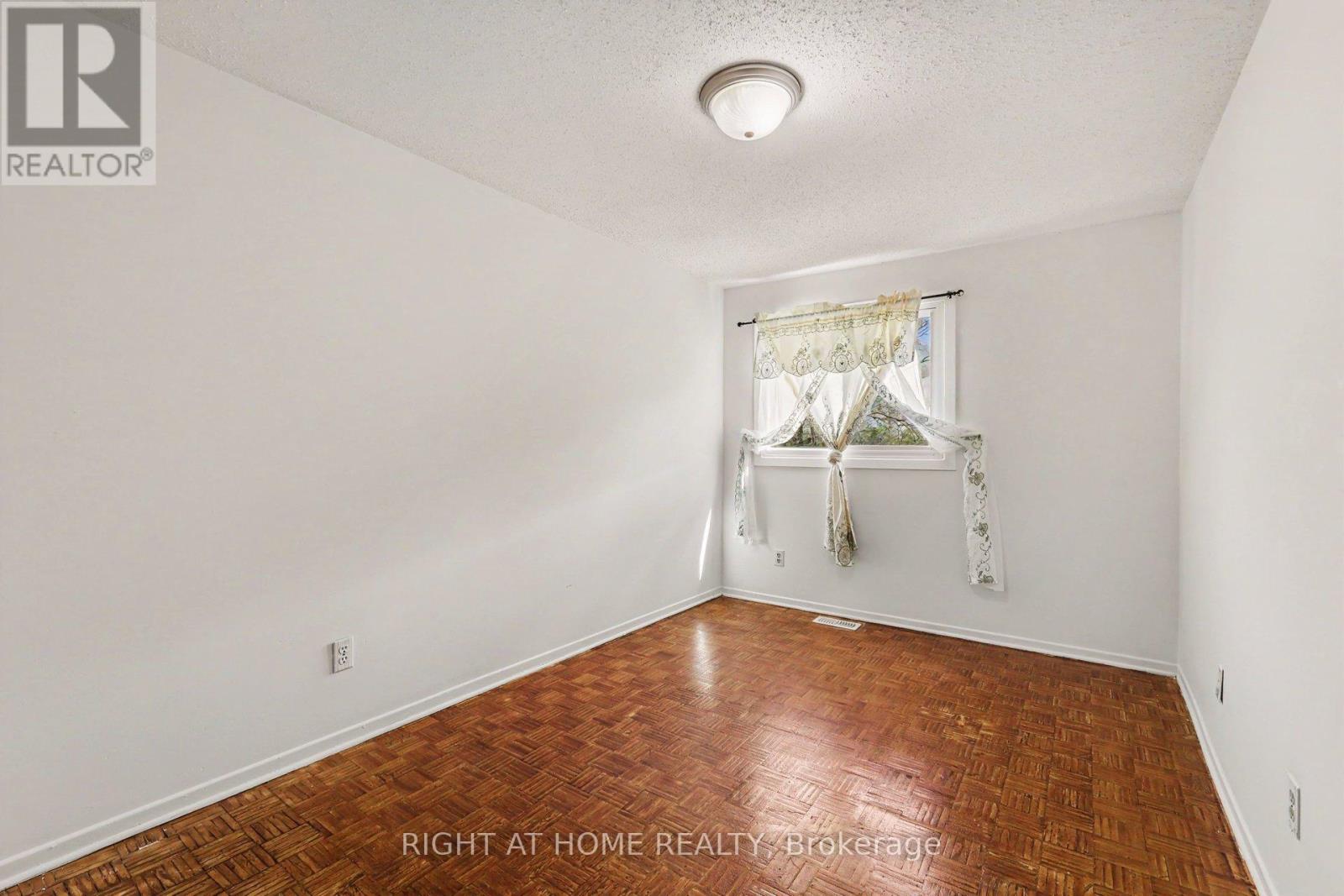 207 - 980 Gulf Place, Ottawa, Ontario  K1K 3Y1 - Photo 21 - X13483516