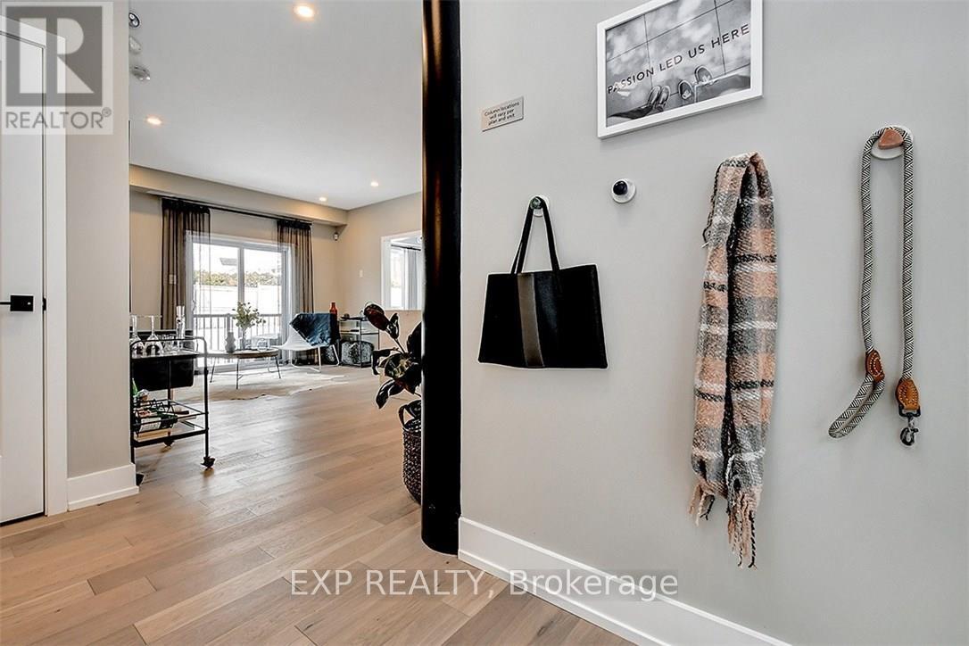 6212 Linseed Road, Ottawa, Ontario  K2K 1K7 - Photo 3 - X13483524