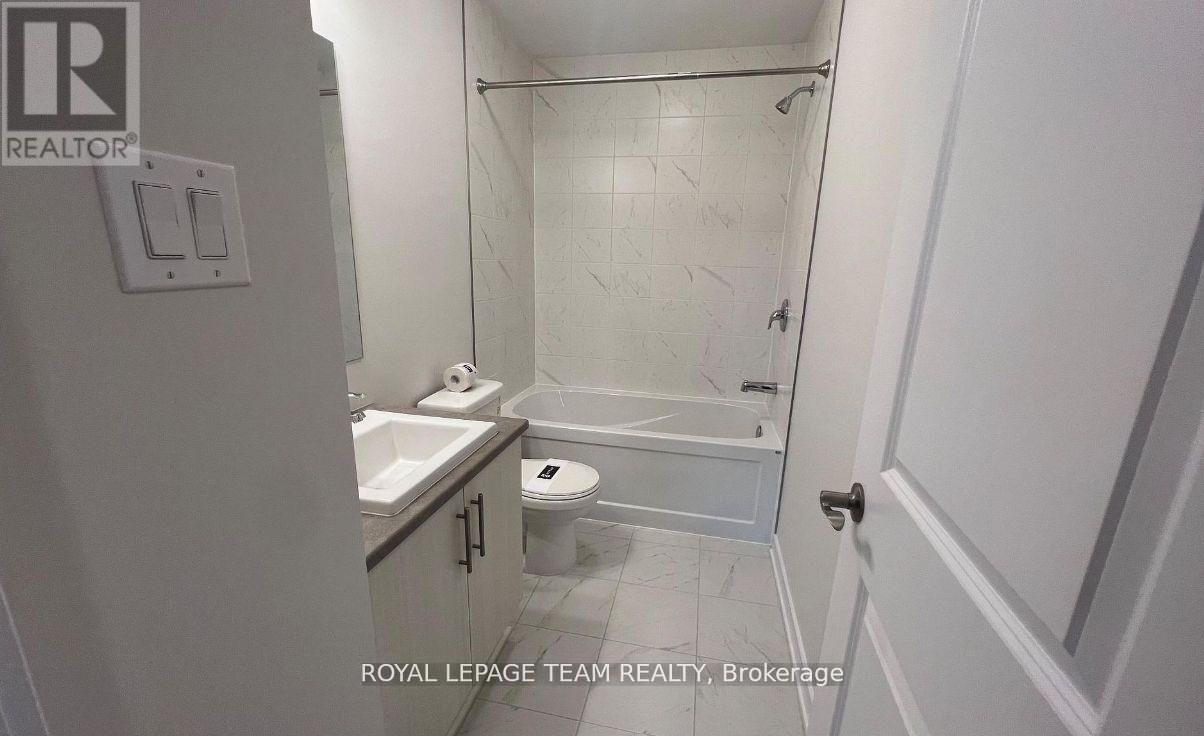 204 Tussock Private, Ottawa, Ontario  K1X 0M8 - Photo 13 - X13483540