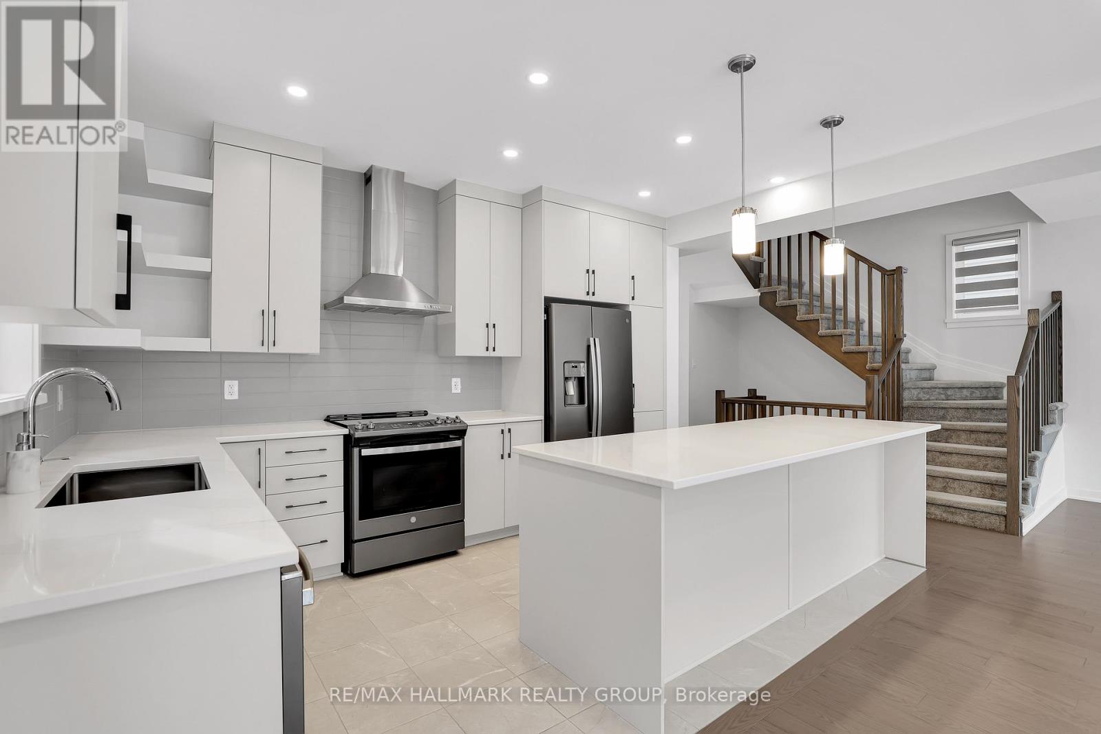 441 Turmeric Court, Ottawa, Ontario  K2S 2X8 - Photo 10 - X13483606
