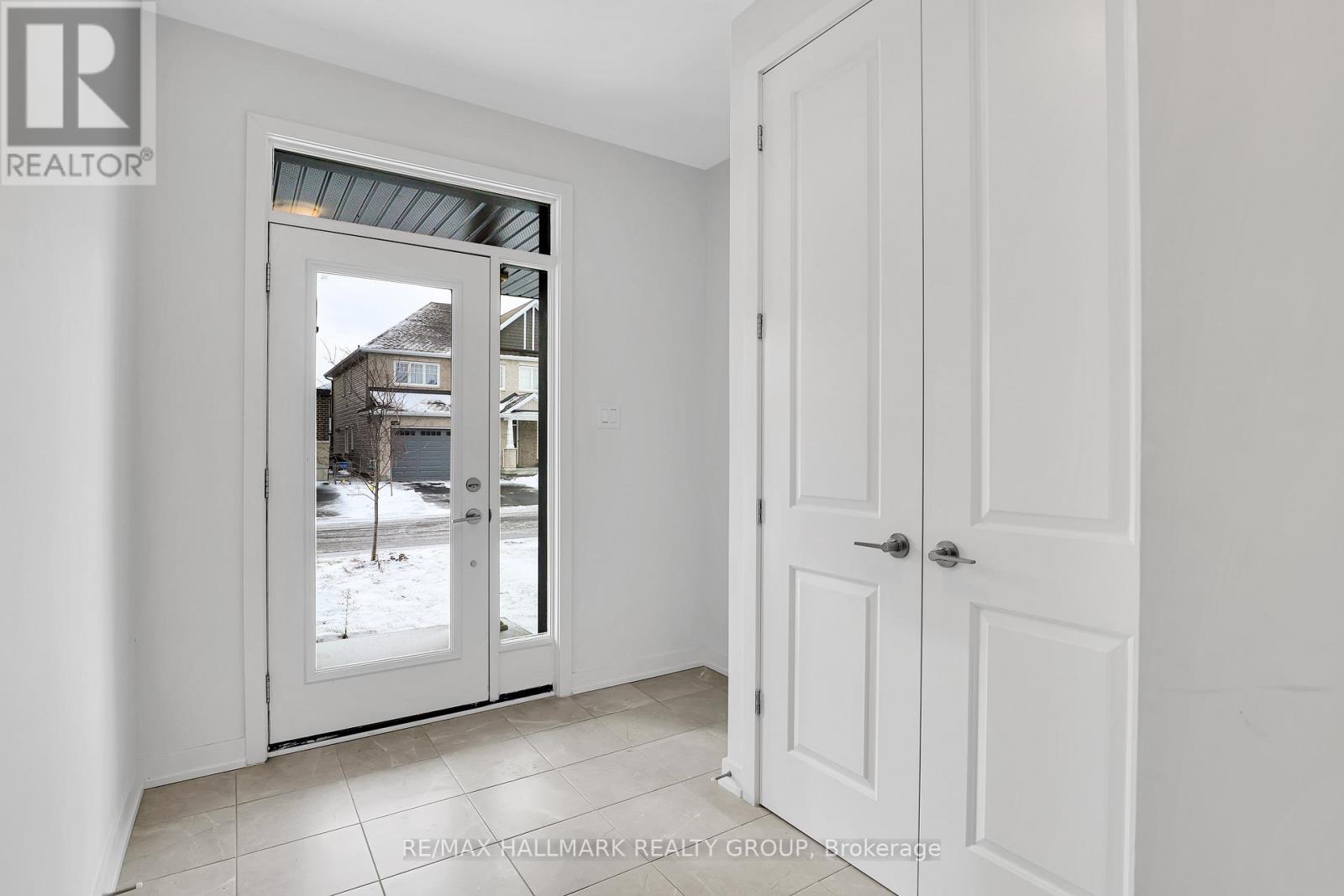 441 Turmeric Court, Ottawa, Ontario  K2S 2X8 - Photo 3 - X13483606