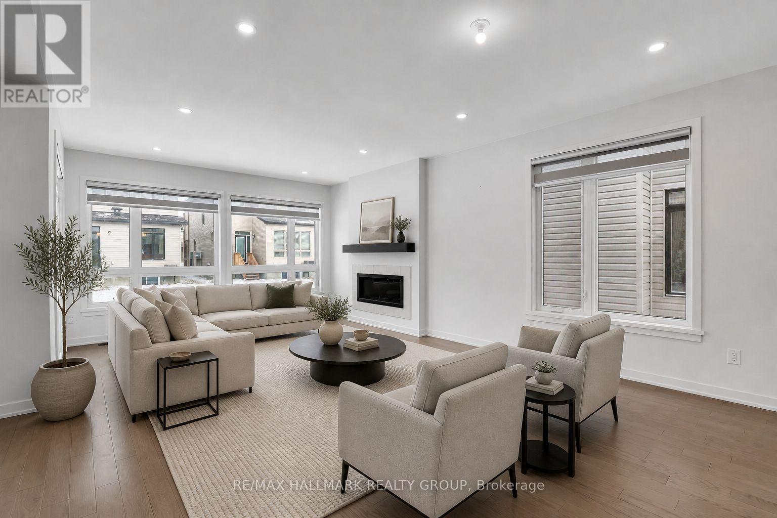 441 Turmeric Court, Ottawa, Ontario  K2S 2X8 - Photo 4 - X13483606