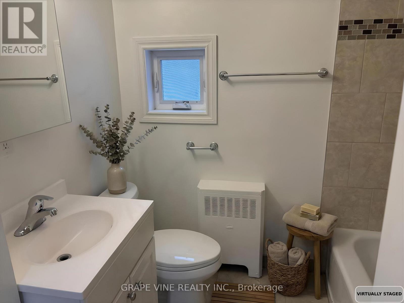 824 Kirkwood Avenue, Ottawa, Ontario  K1Z 5Y2 - Photo 6 - X13483634