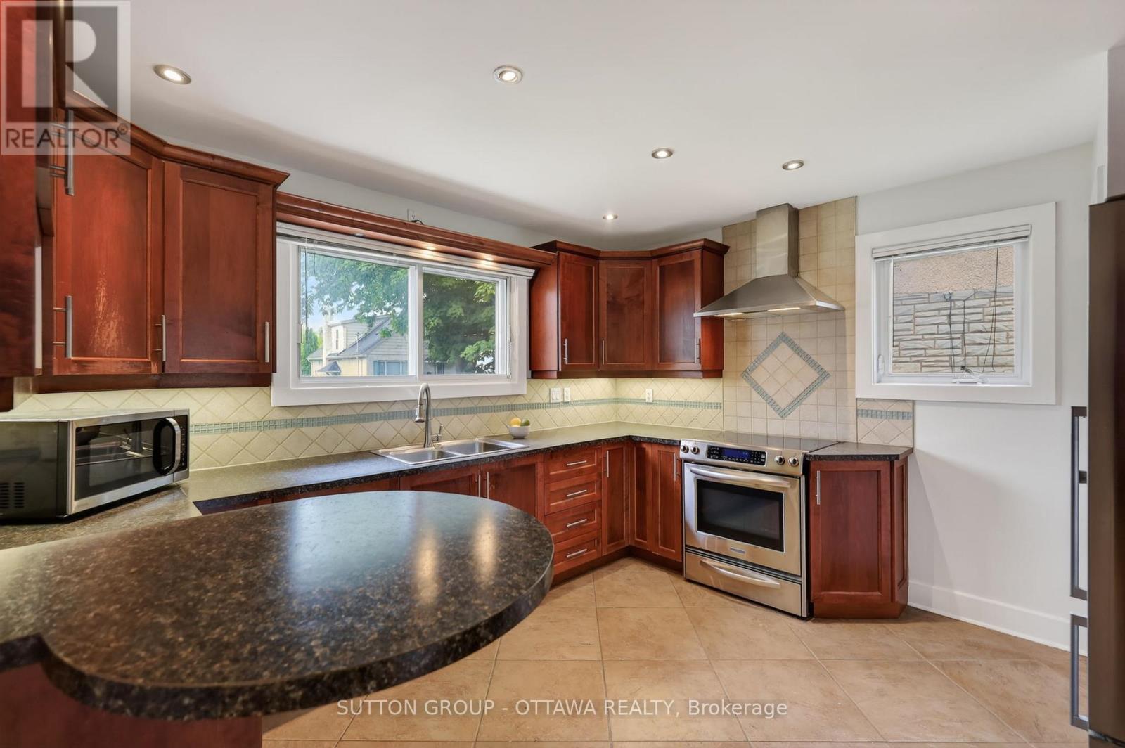 93 Ontario Street, Ottawa, Ontario  K1K 1K8 - Photo 10 - X13483724