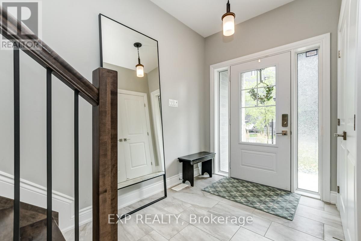 703 Reverie Private, Ottawa, Ontario  K2S 1E3 - Photo 3 - X13483754