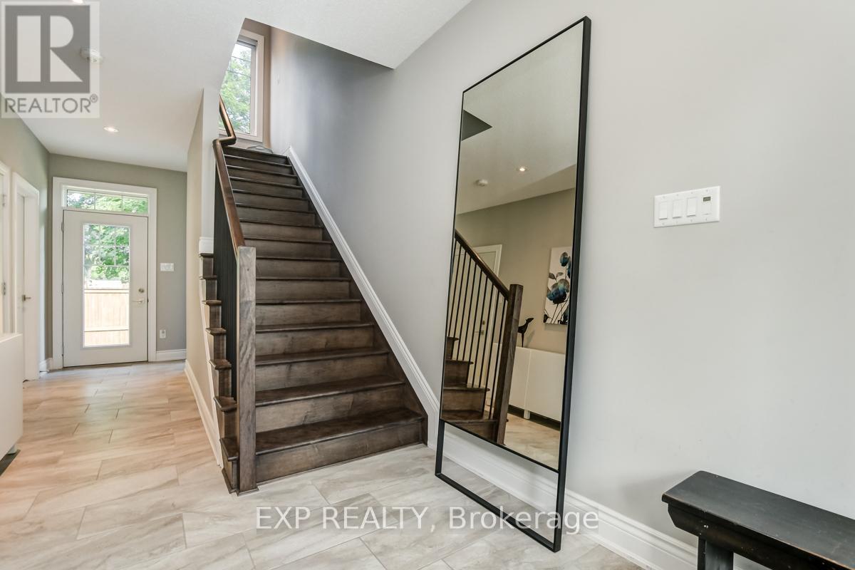 703 Reverie Private, Ottawa, Ontario  K2S 1E3 - Photo 4 - X13483754