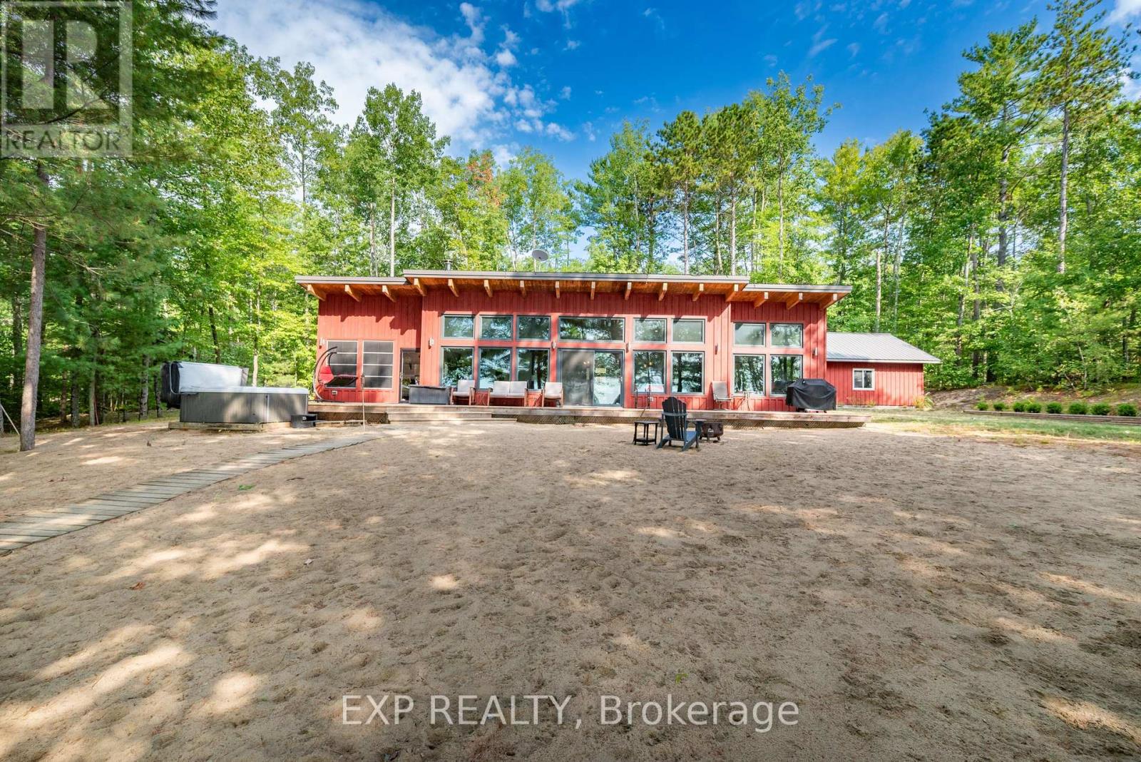 332 Lachlan Lane, Whitewater Region, Ontario  K0J 2L0 - Photo 1 - X13483828
