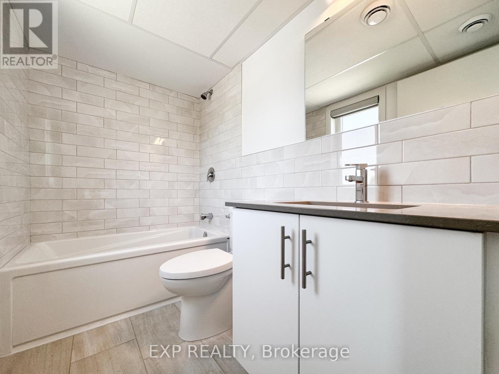 E - 25 Fair Oaks Crescent, Ottawa, Ontario  K2G 4W6 - Photo 24 - X13483836