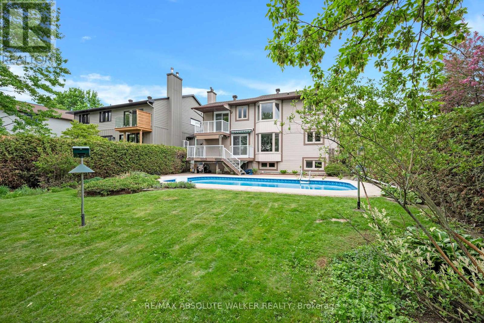 1410 Clay Court, Ottawa, Ontario  K1C 4T2 - Photo 4 - X13483904