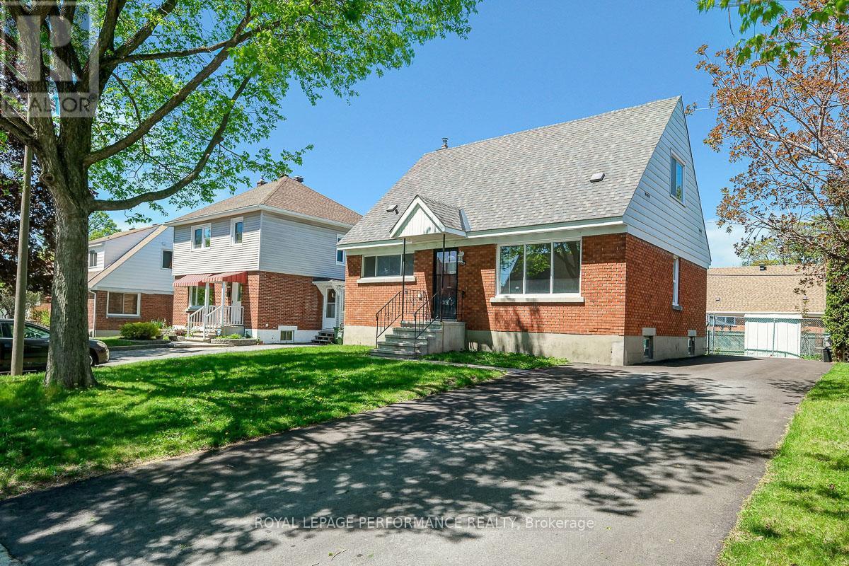 535 Dunbrack Street, Ottawa, Ontario  K1K 1J4 - Photo 1 - X13483966