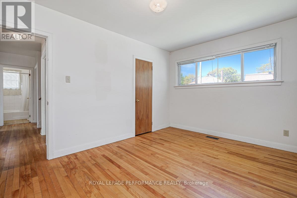 535 Dunbrack Street, Ottawa, Ontario  K1K 1J4 - Photo 17 - X13483966